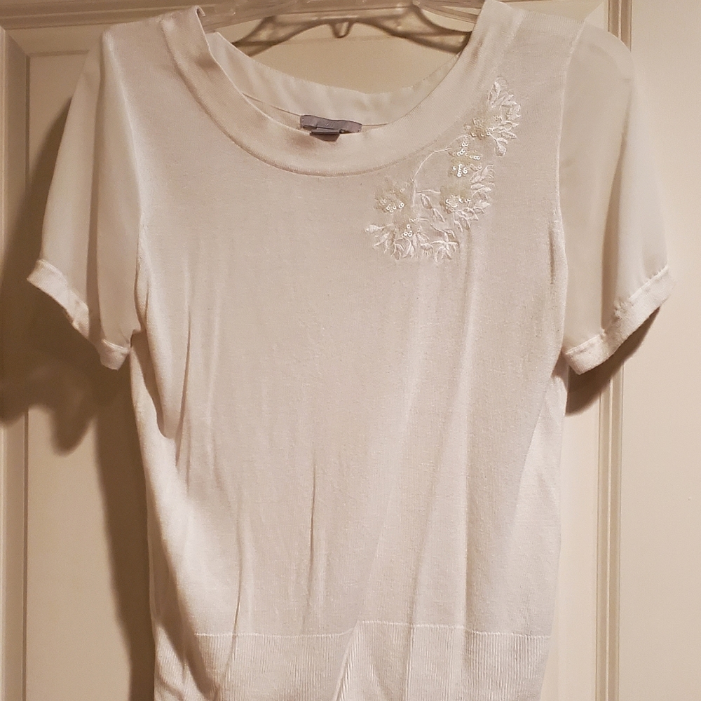 White detailed top